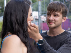 18, Itsetyydytys, Vanhempi, Orgiat, Lelut