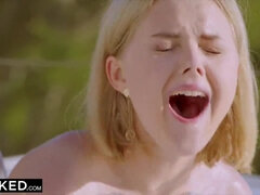 Blondynka, Obciąganie, Kutas, Hardcore, Wielorasowy, Lizanie, Drobna, Nastolatki