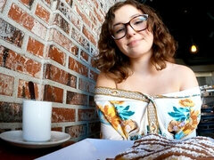 Stor stjärt, Stor kuk, Stora tuttar, Avsugning, Brunett, Doggystyle, Pov, Kort hår