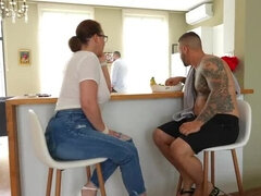 Amatéři, Lízaní zadků, Kuřba, Podvádění, Obrovský čůrák, Manžel, Přírodní, Manželka