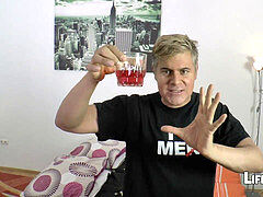 Monumentális dákó, Fekete, Cumizás