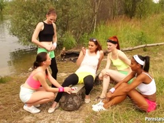 Pompino, Vestite, Sesso di gruppo, Gruppo, Sega, Interrazziale, Orgia, Bagnata