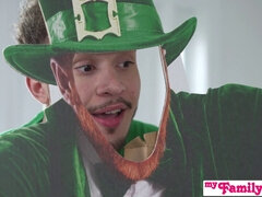 Apollo Banks surprises Braylin Bailey with a steamy creampie on St. Patrick's Day - S28:E6