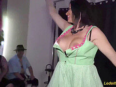 Amatorka, Twarzowy, Kneblowanie, Niemiecki, Mamuśka, Orgia, Strona, Macocha