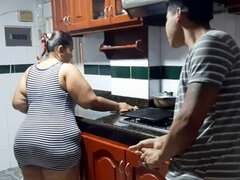 Amateur, Gorda, Culo grande, Casero, Cocina, Latina, Maduro, Madres para coger