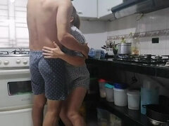 The very bandit told me to help her cook and she was without panties, you cannot imagine everything I did to her