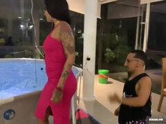 Came To Rent The House And Got Screwed by Midget