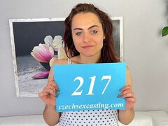 Amatőr, Hatalmas hátsó, Monumentális dákó, Kutya póz, Nézőpont, Vöröshajú, Tini, Begyek