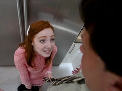 Rumpe, Kukk suging, Sperm skott, Datter, Bakfra, Rødtopp, Tenåring, Pupper