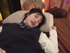 18 ans, Amateur, Asiatique, Sucer une bite, Pov, Adolescente, Nénés, Uniforme