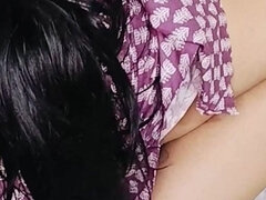 18 jaar, Grote kont, Grote mammen, Pijpbeurt, Stel, Sperma shot, Vies praten, Uniformpje