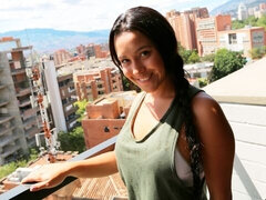 Rumpa, Stor stjärt, Stora tuttar, Avsugning, Doggystyle, Fingering, Handjobb, Milf