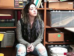 Coulisses, Sucer une bite, Papa, Hard, Naturelle, Seins naturels, Police, Adolescente