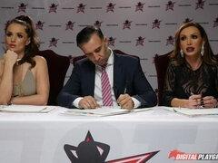 Asiat, Sort, Brunette, Hundestilling, Europærer, Italiener, Slikning, Realitet