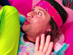 18, Veľké kozy, Blondína, Brunetka, Kompilácia, Péro, Prirodzené prsia, Teenka