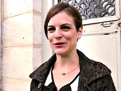 Divorced she wants to experience a double penetration