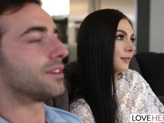 18 ans, Grosse bite, Sucer une bite, Queue, Fétiche des pieds, Hard, Hd, Adolescente