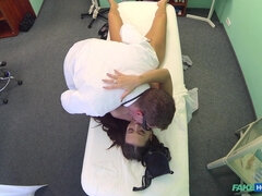 아마추어, 흑갈색 머리, 체코인, 레즈비언, 대단히, 사무실, 피어싱, 젖가슴