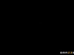 Liza Del Sierra is sucking the big cock in POV