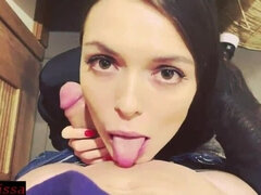 Amatoriale, Pompino, Brunetta, Venire in bocca, Carina, Pubblico, Ingoiare, Ragazza