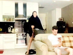 Arabes, Loba, Falar palavrão, Fetiche por pé, Mãe gostosa, Amante, Mamãe, Solo chão