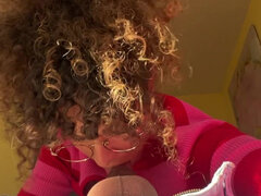 Leie, Grosser arsch, Blasen, Braunhaarige, Schmuddelige sprache, Milf, Pov