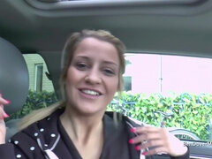 Pijpbeurt, Brits, Auto, Diep in de keel, Vingeren, Hardcore, Hd, Ruw