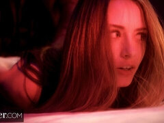 Grande cazzo, Pompino, Brunetta, Da dietro, Tette naturali, Magra, Ragazza, Tette