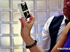 Stora tuttar, Brunett, Mogen, Porrstjärnor