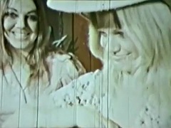 Blondin, Avsugning, Brunett, Sperma shot, Hårig, Trekant, Vintage