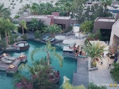 Zadok, Veľký zadok, Blondína, Brunetka, Hd, Orgie, Drobunké, Kozičky