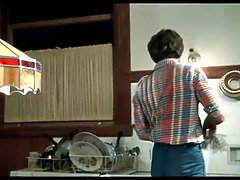 Klassisch, Geile alte tussi, Erotisch, Frau frau mann, Erstes mal, Hd, Milf, Vintage