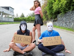 Μεγάλος κώλος, Μεγάλος πούτσος, Πίπα, Σε στάση σκύλου στα τέσσερα, Ώριμη, Φυσικά βυζιά, Εκτός, Βυζιά