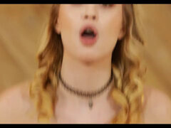 18, Blondína, Telocvičňa, Masturbácia, Bradavky, Teenka, Kozičky, Hračky