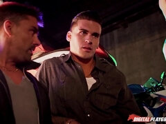 Hatvankilences, Popó, Tekintélyes didik, Szőke, Cumizás, Természetes mellek, Hármas, Nedves