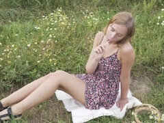 Brunetka, Dildo, Hd, Na wolnym powietrzu, Majtki, Ogolona, Solo