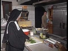 Tysk, Køkken, Nonne