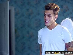 Watch Chris Diamond & Candee Licious get their big teen asses pounded in Brazzers Teens Like It Big - HD Video