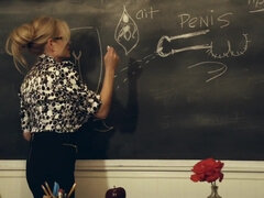 Store bryster, Blondine, Universitet, Hårdt, Naturlige bryster, Solo, Lærer, Bryster