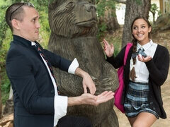 Grote kont, Grote lul, Pijpbeurt, Bruinharig, Hondjeshouding, Natuurlijke tieten, Tiener, Tieten likken