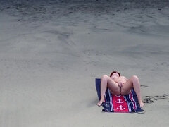 Ερασιτέχνης, Παραλία, Όμορφη, Ξανθιά, Μαλακία με το δάχτυλο για γυναίκες, Ώριμη γυναίκα, Γυμνός, Μόνος