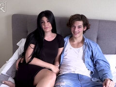 ぽっちゃり, デカパイ, 茶髪の, 手コキする, キス, なめる, 淫乱熟女, オマンコ