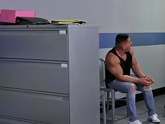 Anaal, Grote lul, Biseksueel, Pijpbeurt, Homo, Handbeurt, Trio, Tieten likken