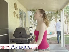 Naughty America - Samantha Reigns has a sweet pussy and Brad can smell it!!