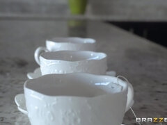 Mor jeg gerne vil kneppe, Lærer, Trekant, Bryster