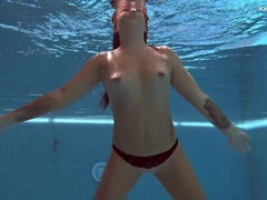 Perfect ladylove - puzan bruhova scene - Underwater Show