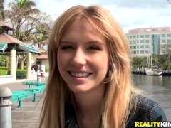 Bionda, Tettona, Carina, Gola profonda, Hd, Naturale, Orgasmo, Figa