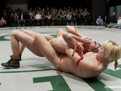 Anál, Dominace, Sezeni na obličeji, Prstění, Ponížení, Lesbické, Pička, Wrestling