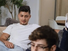 18 anos, Traseiro, Pauzão, Jato de porra, Fetiche por pé, Gay bicha veado, Pornstars, Adolescente