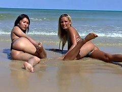 Sexy Pussies At The Beach